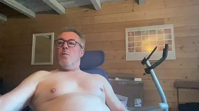 lelohop online show from March 5, 7:16 am