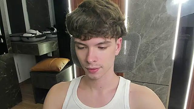 calvin love you online show from June 7, 5:09 pm
