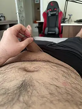 31cektirenbatuu online show from April 18, 1:01 pm