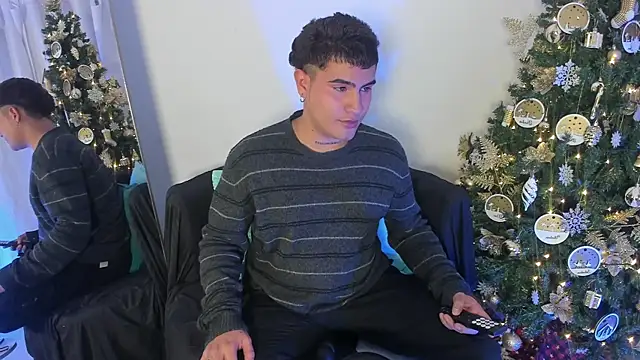 MatheoVelez online show from December 24, 6:11 am