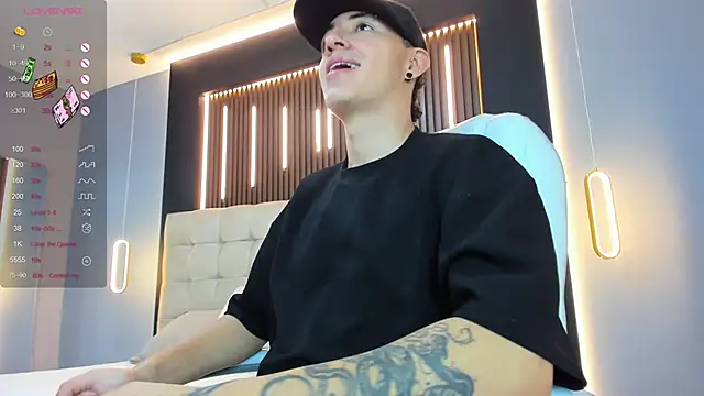 Lobo 17  online show from March 20, 3:54 am