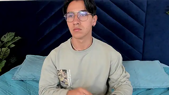 Andy Joy  online show from March 17, 11:46 am