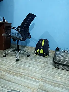 Ishan003 online show from November 5, 2:30 pm