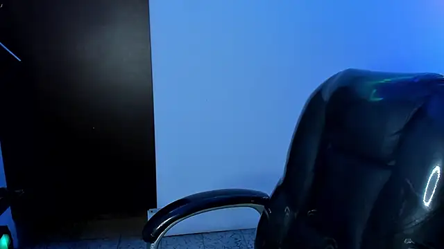 JackSwan18 online show from November 16, 7:49 pm