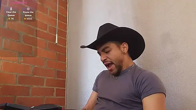 Leandro valenzuela online show from April 21, 3:07 pm