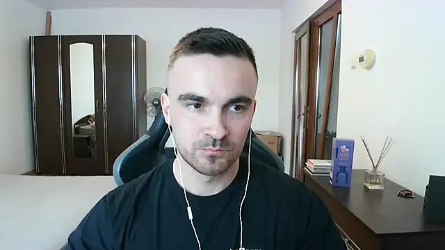 mu5clemania2 online show from April 1, 1:13 pm