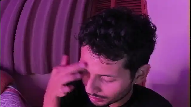 Nicholasrodrii online show from February 26, 12:45 am