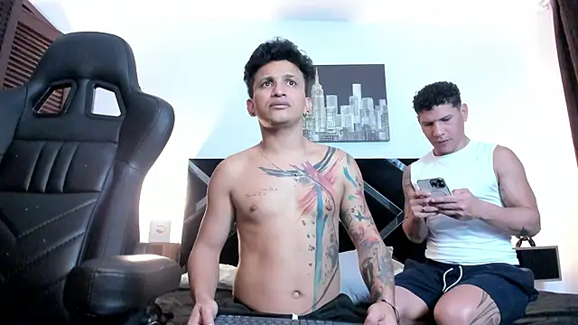 nakedfoam1 online show from April 26, 4:10 am