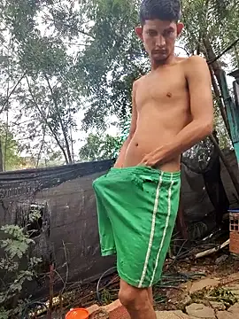 Valentinacuc online show from December 3, 12:00 pm