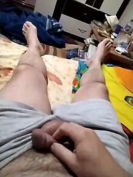 nudistu021 online show from April 14, 4:28 pm