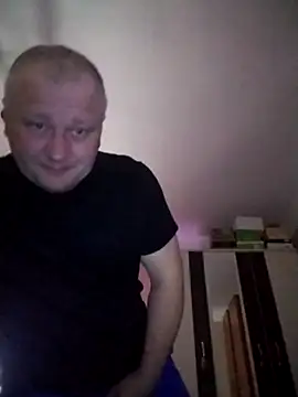 nudistu021 online show from April 19, 8:03 am