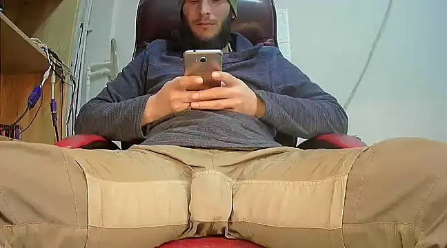 hardbigcock16 online show from January 28, 12:43 pm