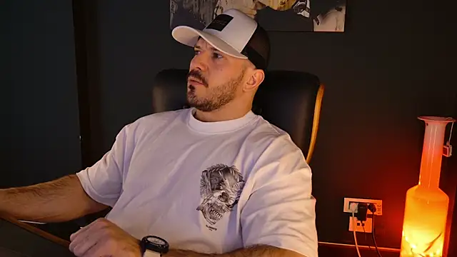 AngeloEric online show from March 30, 11:22 am