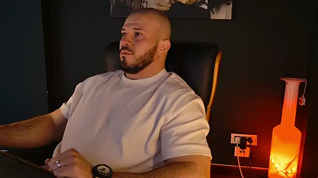 AngeloEric online show from February 10, 11:26 am