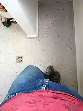 Snapshot of Gasparin32 chatting on December 6, 4:49 pm Gasparin32 online show from December 6, 4:49 pm