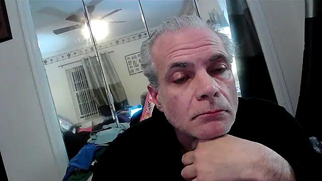 Hand69someguy online show from May 12, 2:09 am