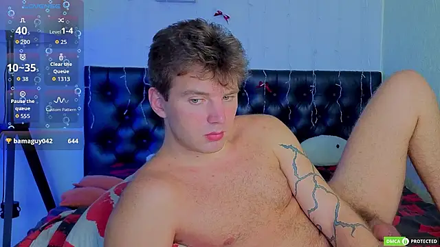 ArthurWhitee online show from February 18, 8:12 am