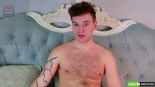 ArthurWhitee online show from April 7, 8:25 am