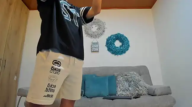 julian wallace online show from January 13, 9:42 pm