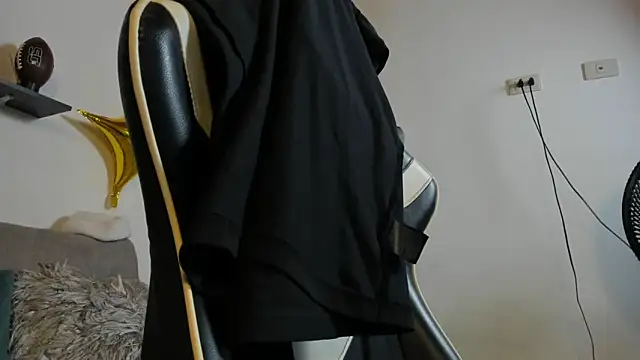 julian wallace online show from September 12, 7:03 pm