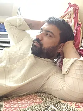 L9vefromAkhil online show from April 26, 8:23 am