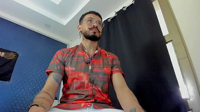 leondevereda online show from December 6, 7:34 pm