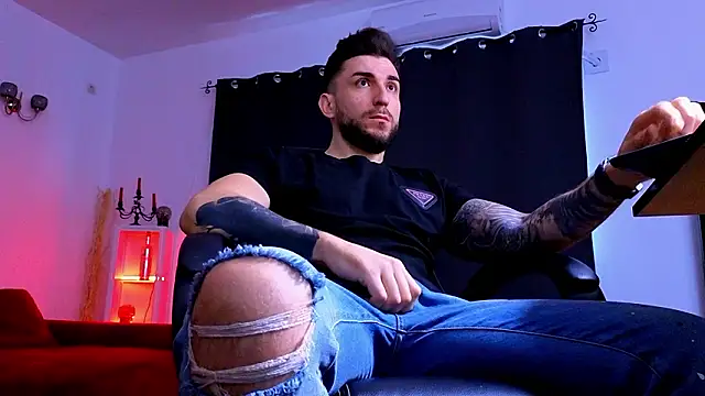 MightyAaron66 online show from February 7, 6:53 am