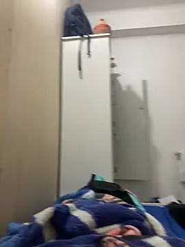 alex-riadh online show from February 1, 12:42 am