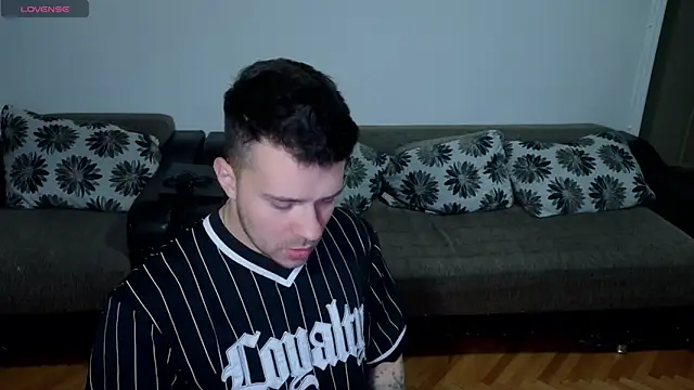 JohnnyStepBro online show from April 17, 5:04 pm