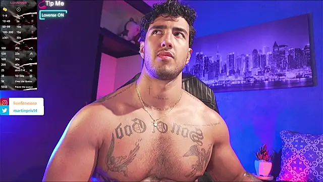 JACOB MARTINS online show from November 7, 9:29 pm