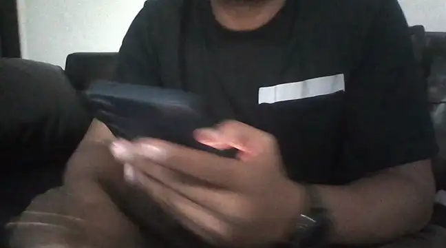 Snapshot of divyansh_hyderabadi chatting on December 12, 7:04 pm divyansh hyderabadi online show from December 12, 7:04 pm