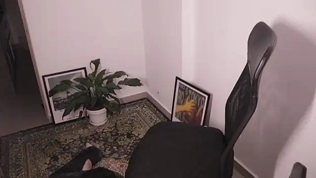 Tony Hoffa online show from April 18, 1:29 am