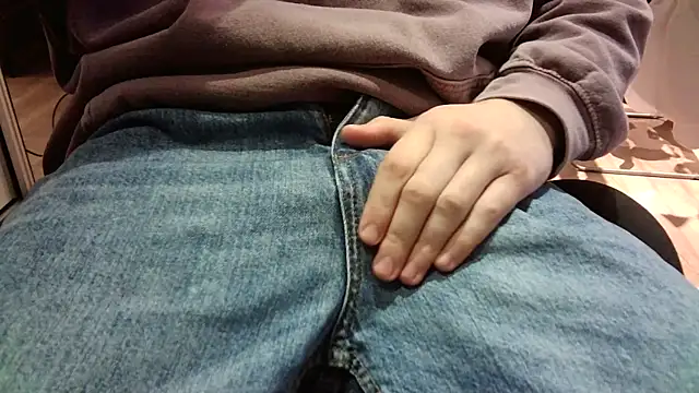 paulklaus265489 online show from October 22, 7:45 am