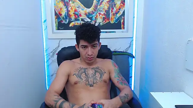 targuerian22 online show from September 19, 6:36 am