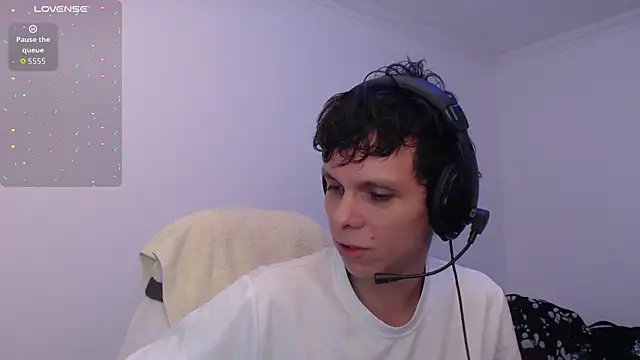 bryamado69 online show from January 9, 1:44 am