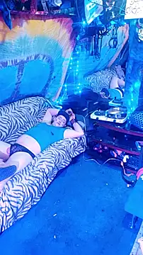 Boo-boo kittyfux online show from January 8, 7:57 am