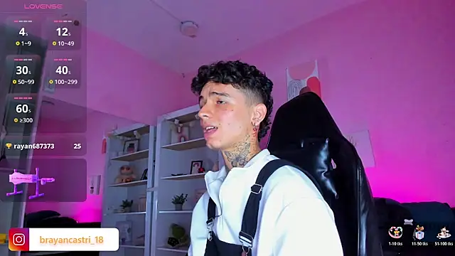 Ian Castillo  online show from December 19, 12:02 pm