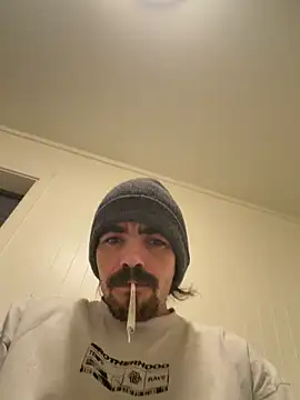 wolfwhite95 online show from March 17, 10:56 pm