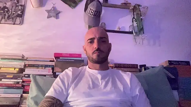 alessandromori91 online show from April 19, 11:07 pm