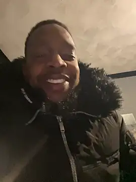 Snapshot of tugga28 chatting on February 6, 2:33 am tugga28 online show from February 6, 2:33 am