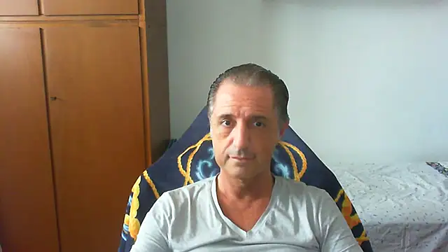 lliuk70mi online show from June 6, 1:39 pm