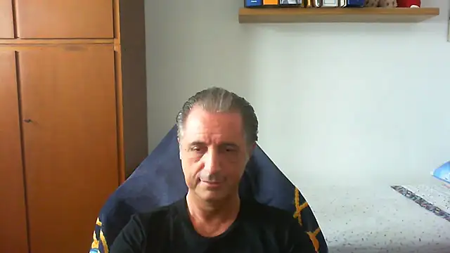 lliuk70mi online show from June 7, 3:52 pm