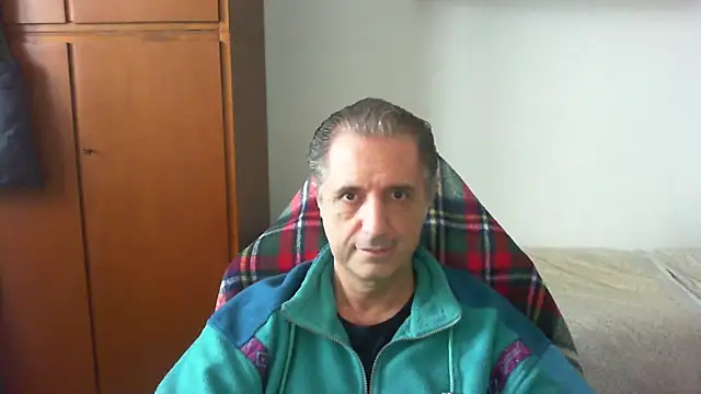 lliuk70mi online show from April 22, 2:11 pm