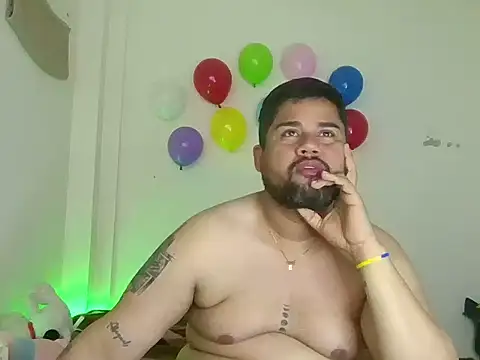 GABRIELGARCIA1313 online show from July 18, 11:32 pm