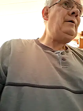 Mannauslwl57 online show from August 5, 3:55 am