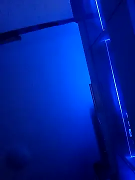 jovenestraviesos online show from February 27, 7:46 pm