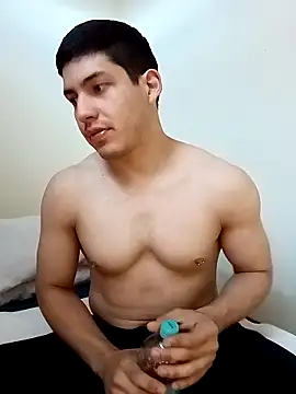 kinkyboyleo online show from September 22, 9:25 pm