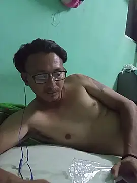 Andresguz35 online show from November 10, 6:07 am