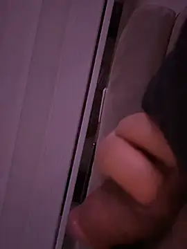 derFickerali online show from December 19, 1:18 am