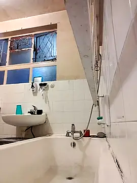 Chocolate factory man online show from November 10, 2:38 am